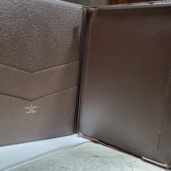 COPY - Louis Vuitton USED Tablet Case - Picture 7 of 16